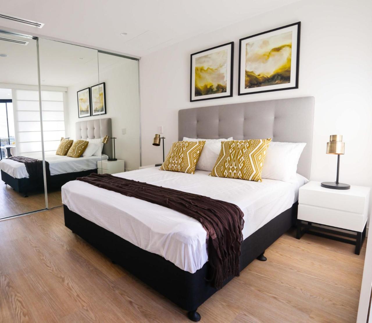 Modern Designers Pad By Serain Residences Brisbane Esterno foto